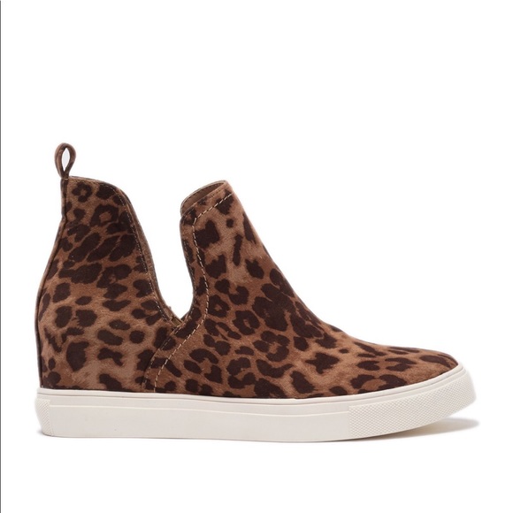 abound wedge sneaker